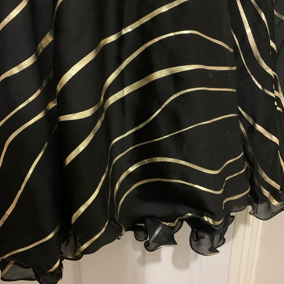 Gold and Black Maxi Skirt - Picture 4 of 4